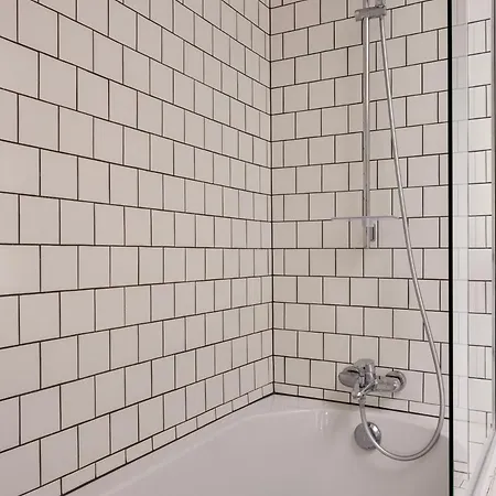 דירה Loft Center - 1 Bedroom - Parking - By Finenest *
