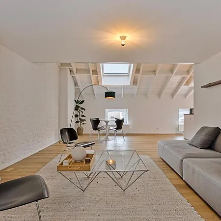 דירה Loft Center - 1 Bedroom - Parking - By Finenest