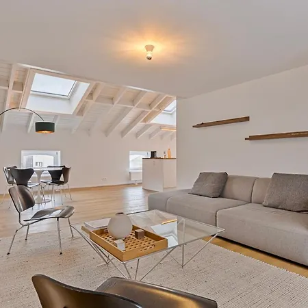 Loft Center - 1 Bedroom - Parking - By Finenest *